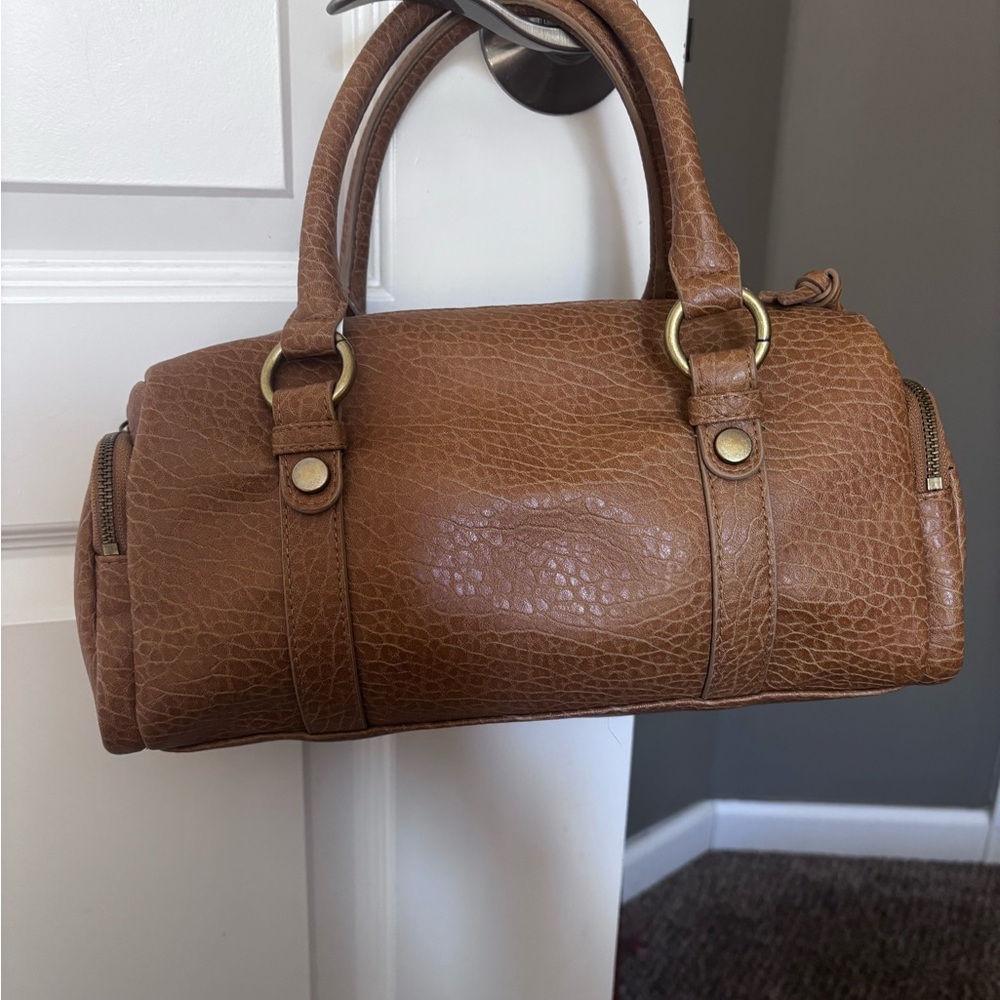Elegant Brown Leather Handbag